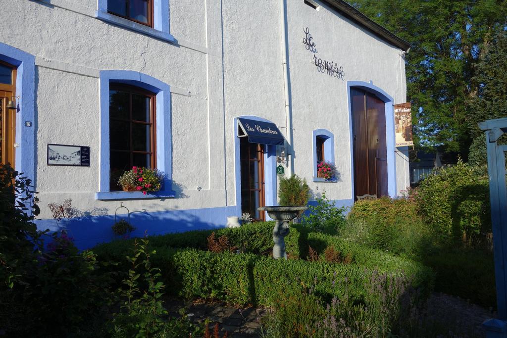 La Remise - Les Chambres Neufchâteau Exteriör bild