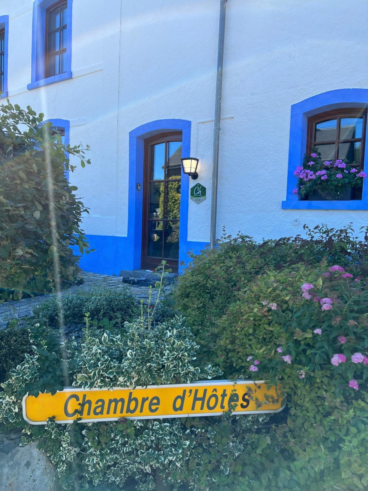 La Remise - Les Chambres Neufchâteau Exteriör bild